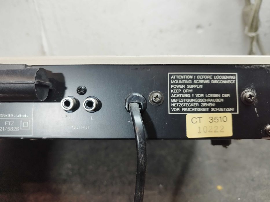 Tuner / Receptor / Receiver radio stereo marca DUAL model CT3510