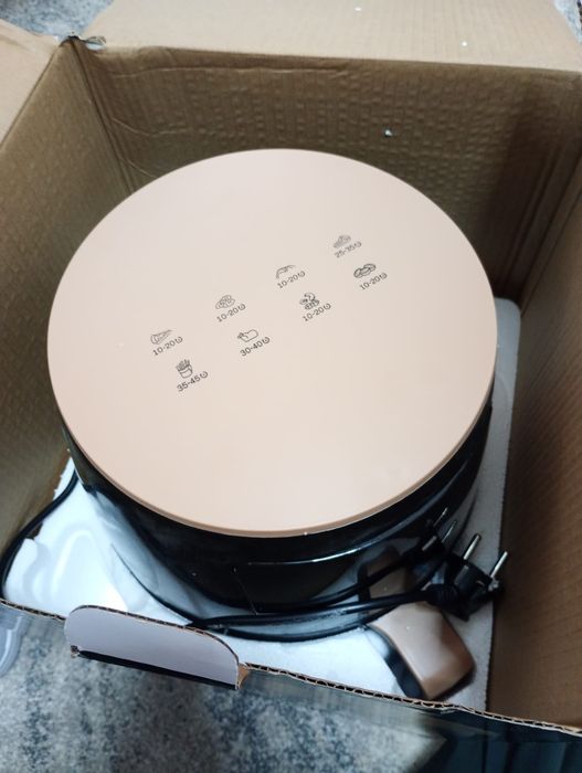 Friteuza cu aer cald