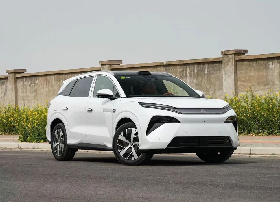 Byd Tang L BYD Tang L DM-p 1.5Ti (544 CP) Plug-in Hybrid 4WD E-CVT