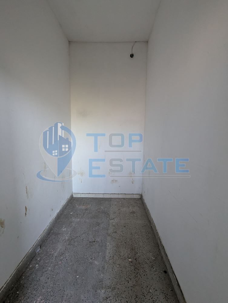 Продава се Промишлена сграда в с. Първомайци, Област Велико Търново - 185 кв.м за 430 €/кв.м - Снимка #11