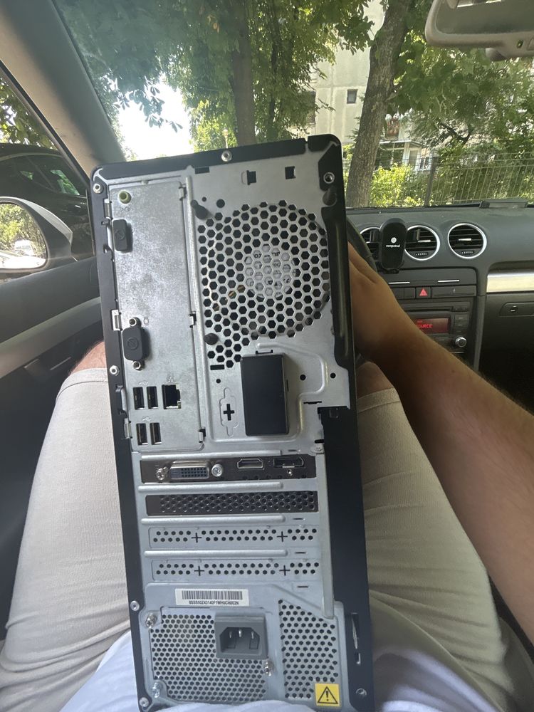 PC i5 10400F si gtx1660 super,sursa nefunctionala.