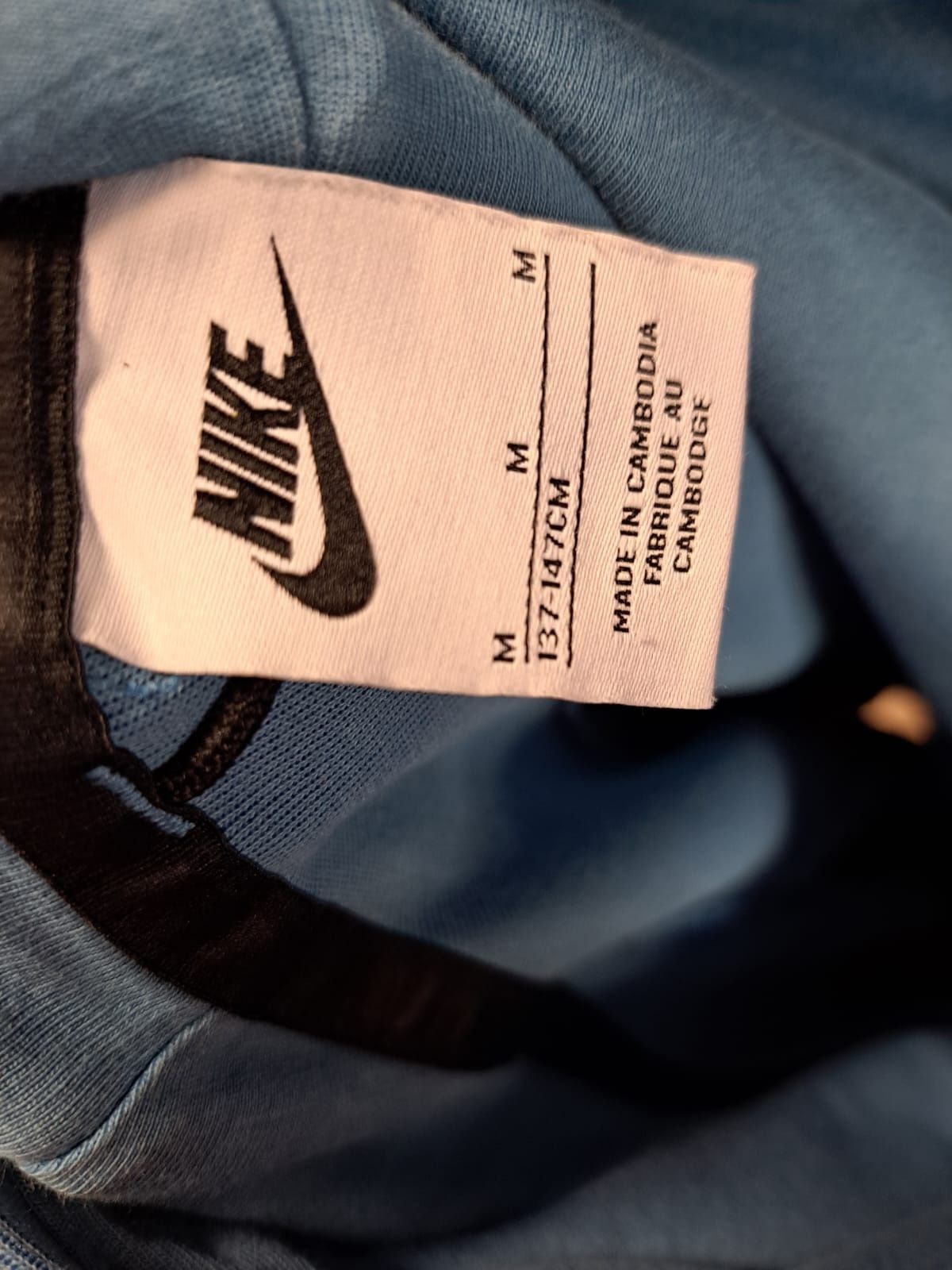 Vând Nike Tech fleece
