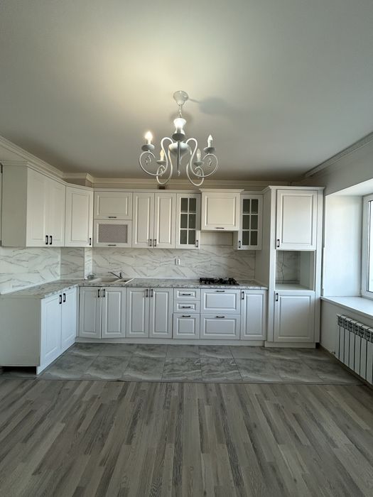 Продам 2 к.кв., 12 мкр.