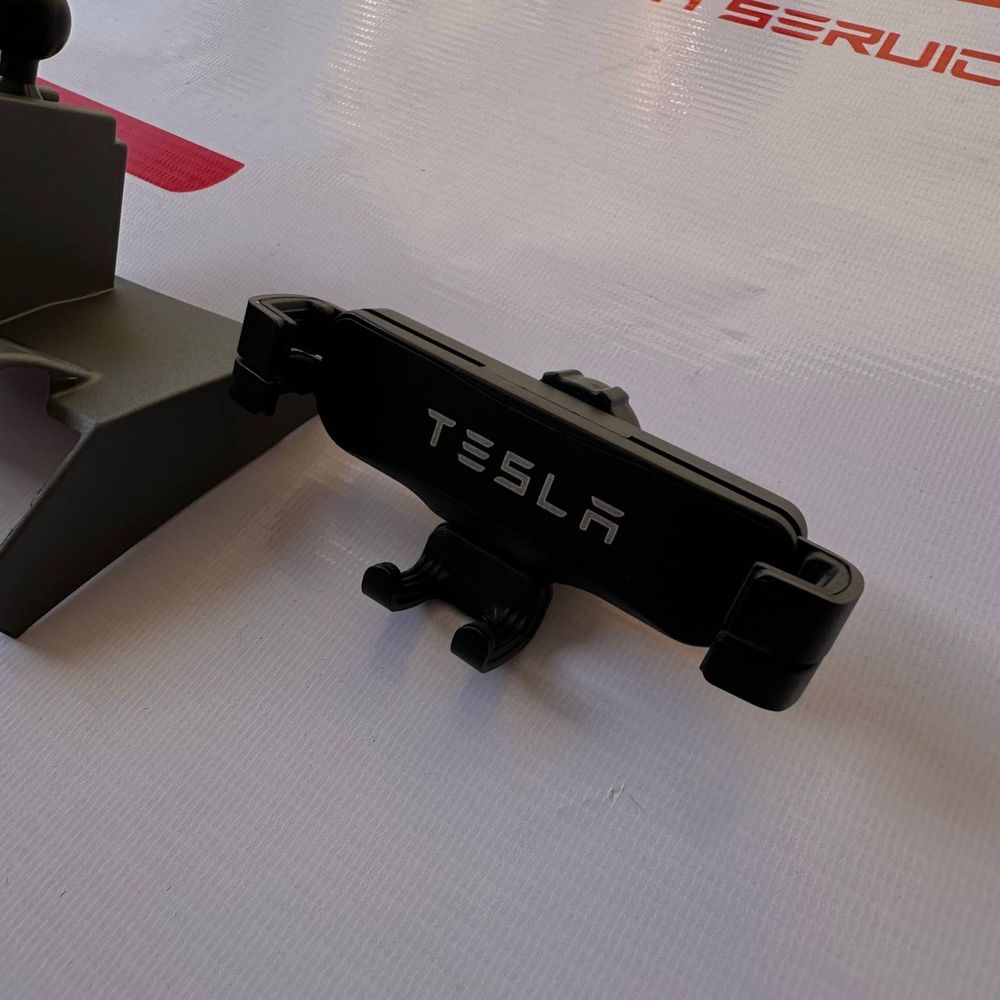 Tesla Model 3/Y uchun telfon holdir