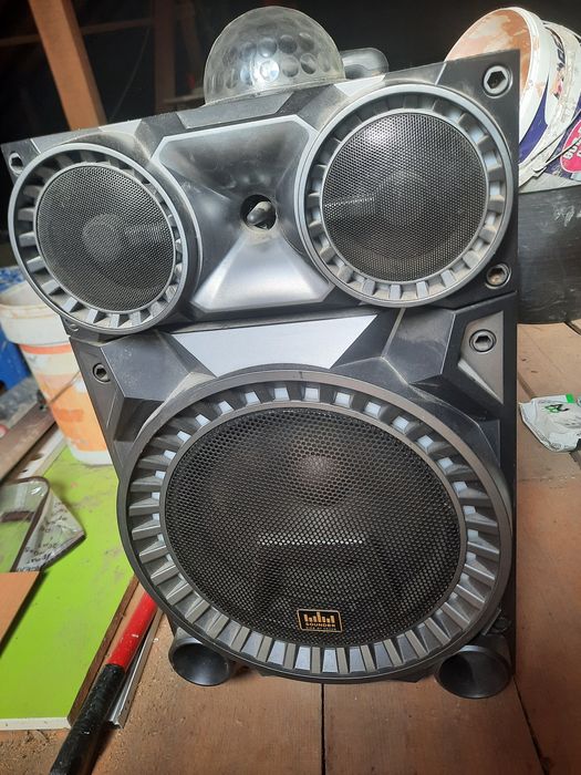 Vând boxă 60/35 Bluetooth,stick,card