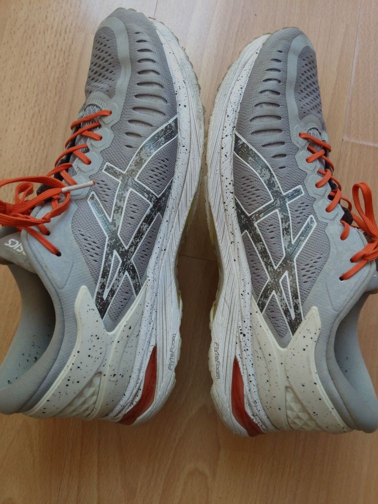 Asics MetaRun limited