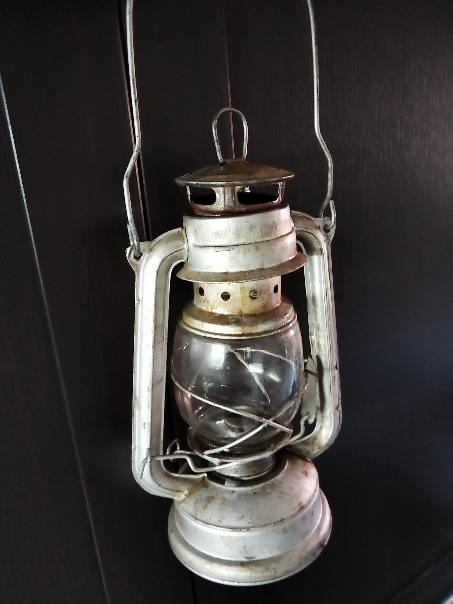 Cuier vechi,lampa,felinar gaz,masina vintage de gaurit manuala