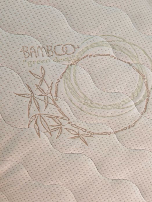 Спалня гланц+ матрак и нощни шкавчета