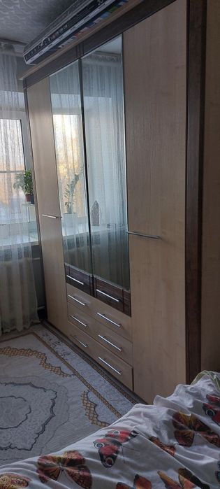 Продам спальный гарнитур