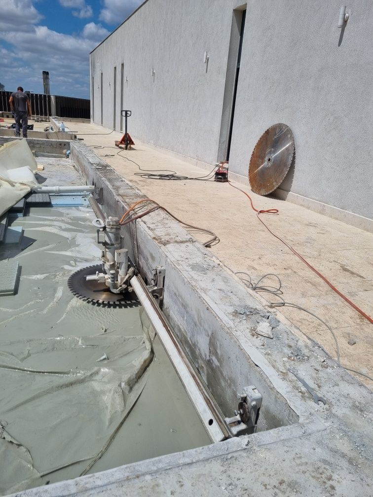Taiat Taiere spargere piconare demolare beton armat