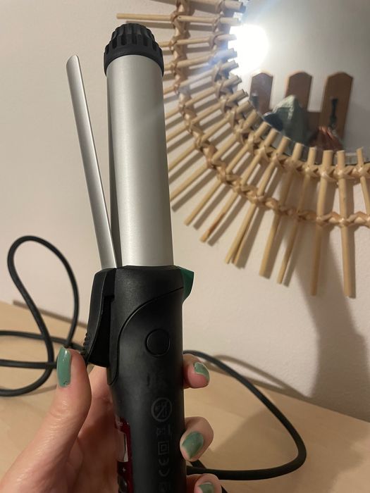 Vând ondulator Brown Satin Hair7