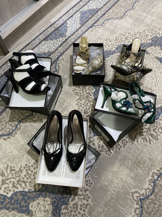 Продаю обувь распродажа есть 34 /35 размеры