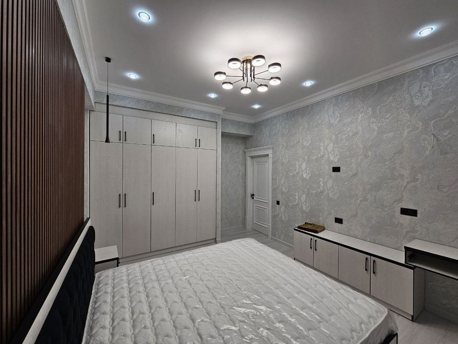 2 xonali lyuks kvartira sotiladi