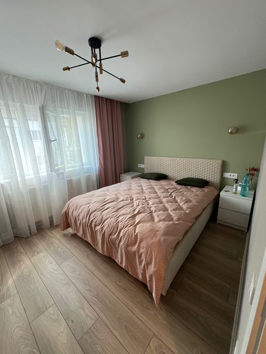 Vand apartament 2 camere in George Enescu