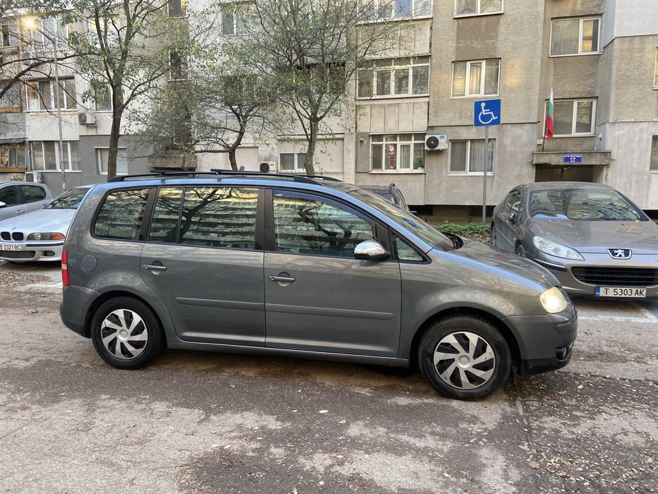 VW Touran 2.0 140кс