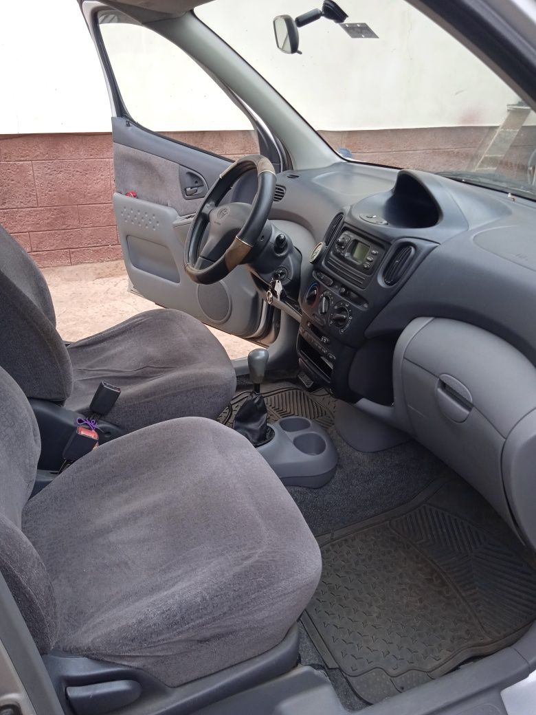 Toyota Yaris Verso 1,3
