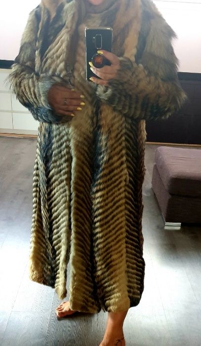 Зимно дамско палто от лисица