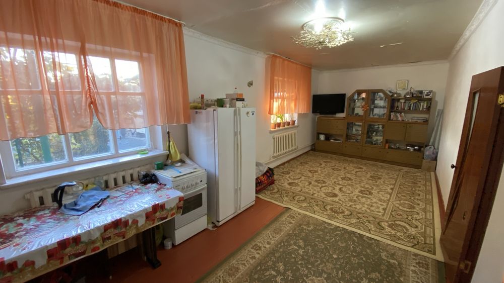 Срочно продается дом по улице Торайгырова 157.