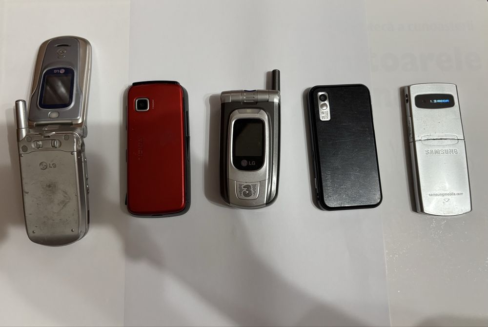 Telefoane de colectie nokia si lg