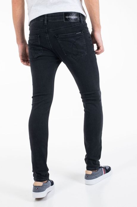 Джинсы Calvin Klein