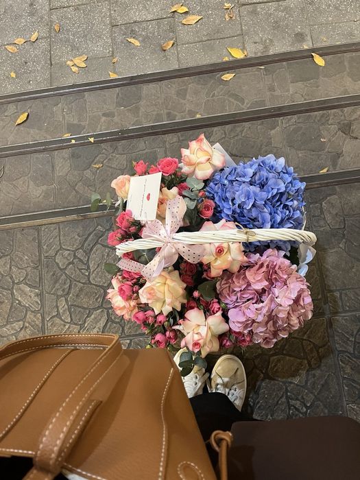 Цветы свежие , могу отправить через курьера