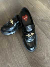 Дамски обувки Love Moschino (нови)