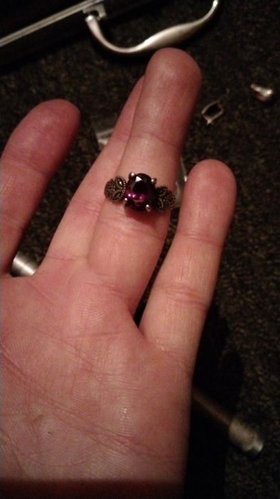 Серебряное кольцо.