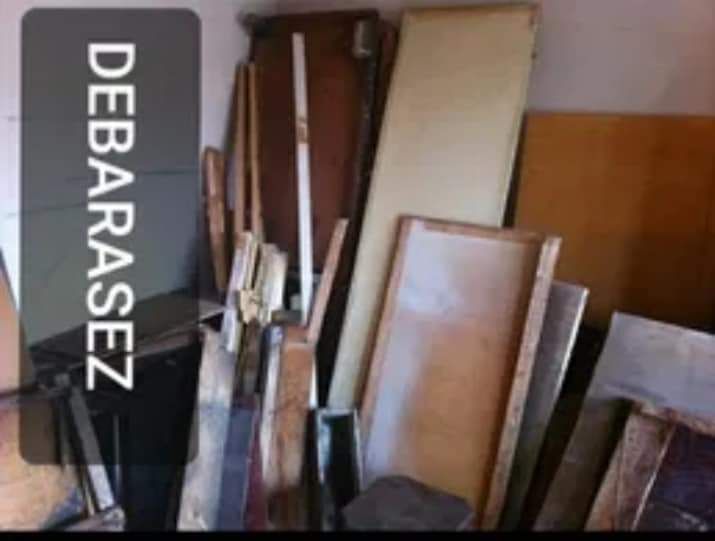 Serviciu debarasare mobilă moloz transport