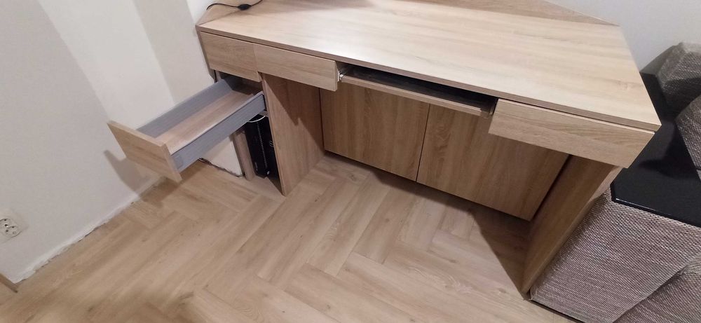 Бюро, маса, работна маса