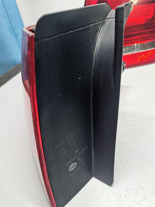 Stop Audi A4 B8 berlina tripla aripa stanga dreapta lampa dezmembrez