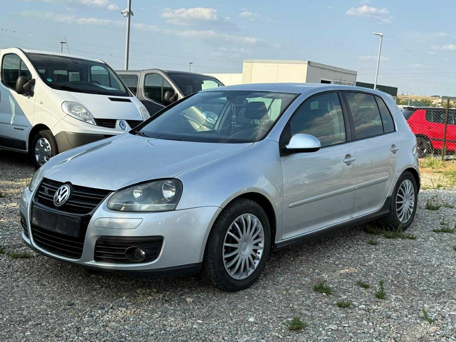 De vânzare Golf 5 Gt