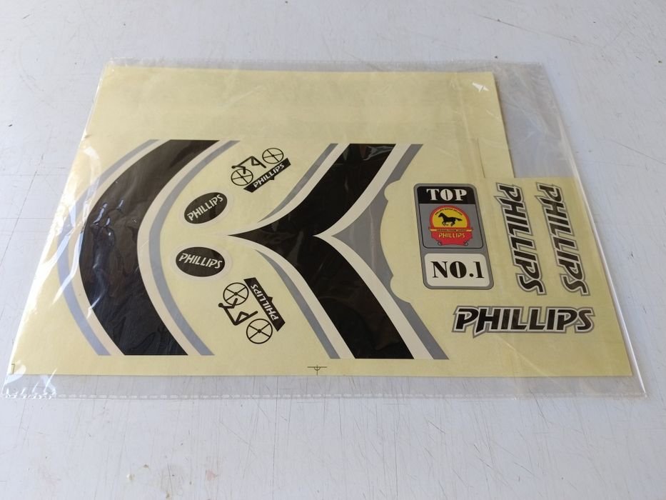 Срочно продам новый оригинал вело наклейки