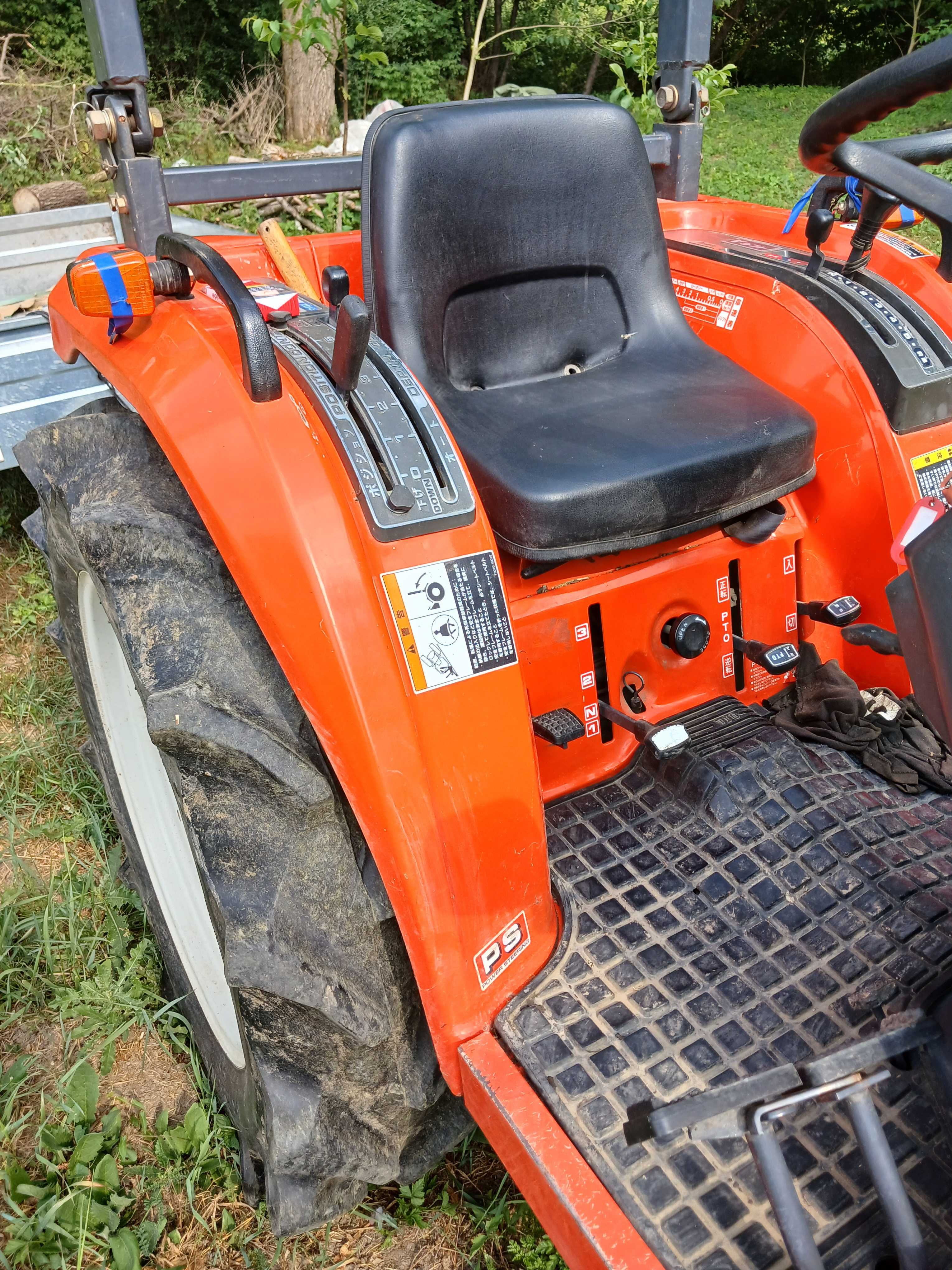 Vand tractor Kubota GT5