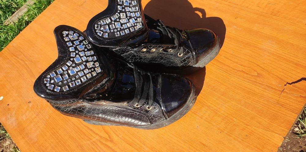 Обувки На ШОК цена 10лв