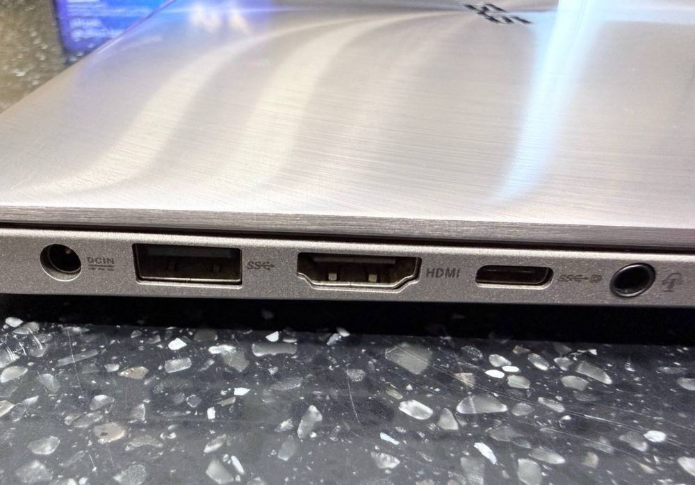Свой ноутбук Asus Zenbook 13,3” в отличном состоянии