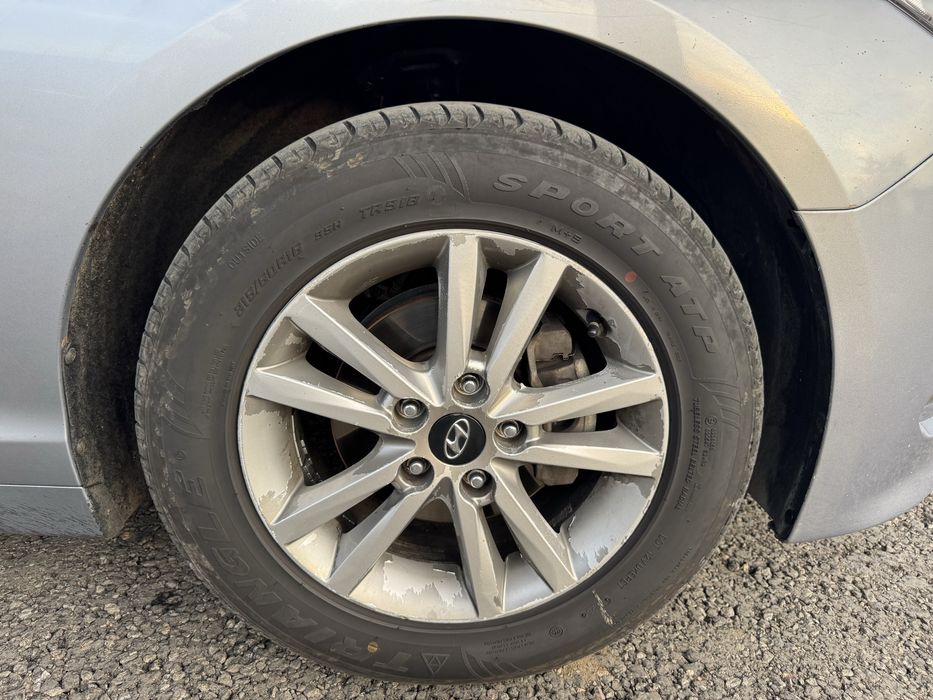 Срочно продам , либо обмен. 215/60/16. Стояли на Хундай Соната.