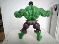 figurina hulk produsa de diamond comics