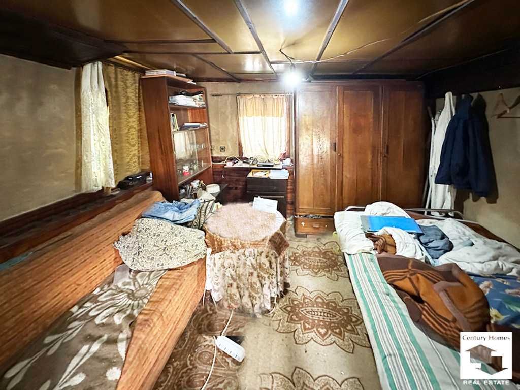 135218 Автентична възрожденска къща за ремонт в с. Джулюница