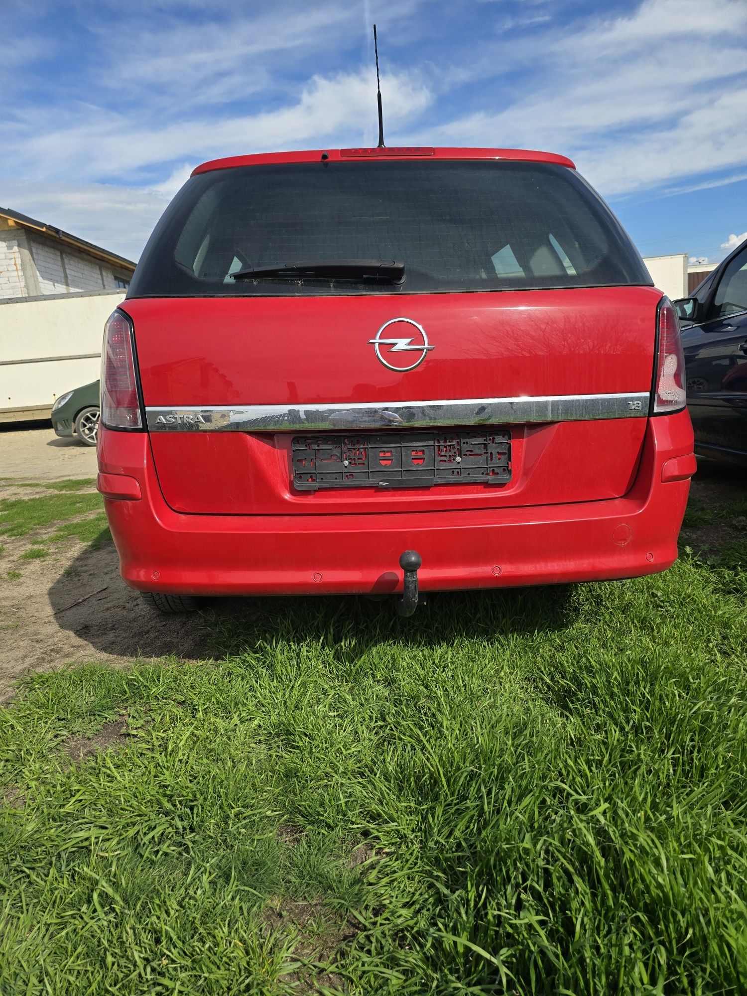 Carlig remorcare Opel Astra H break.