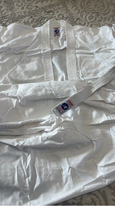 Продам кимано  для спорта состояние хорошое