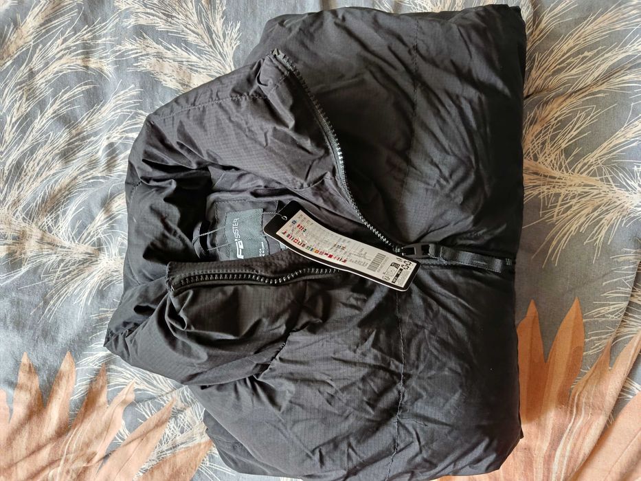 Дамски якета М и Л размер последни 2 броя