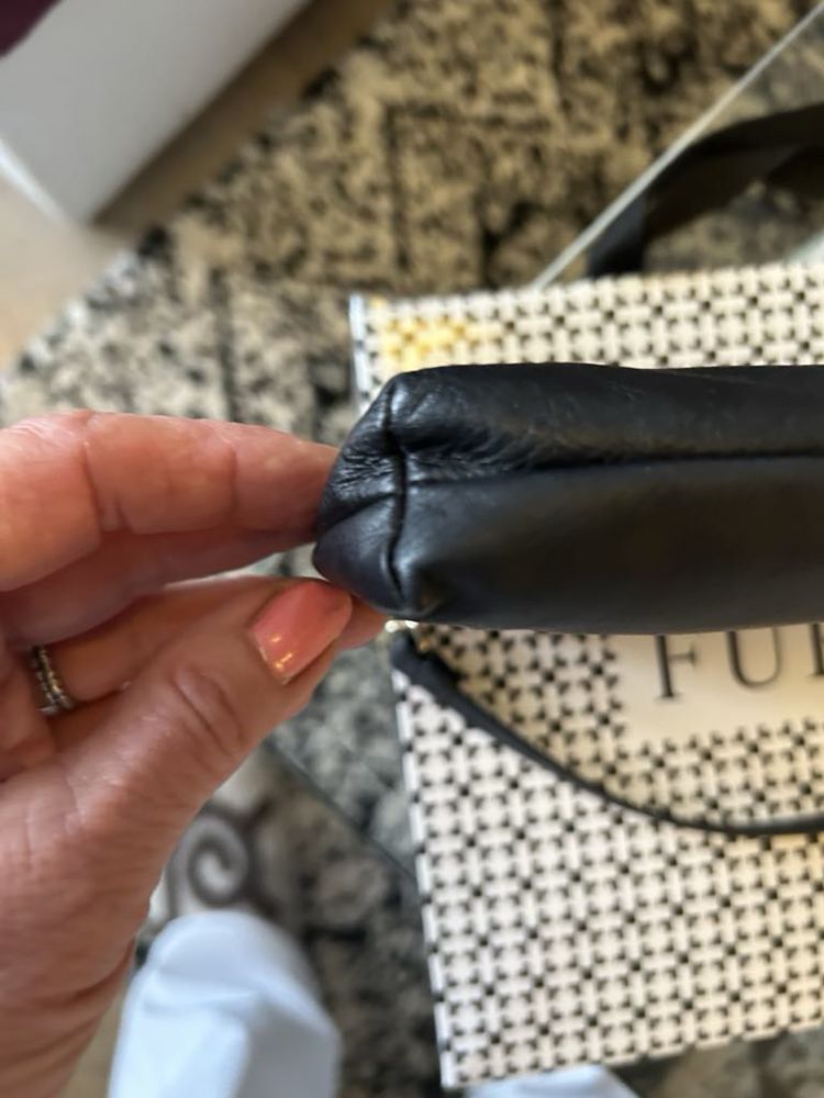 Малка чантичка тип клъч Фурла /Furla