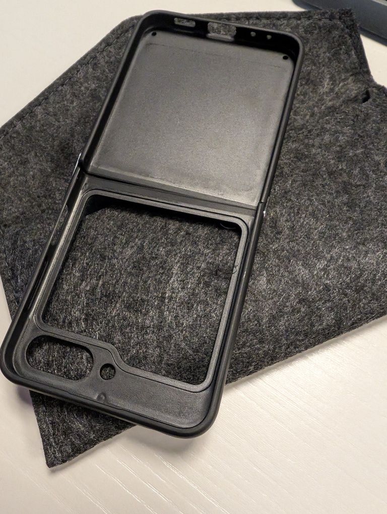 Samsung Galaxy Flip 5 Case  Кейс Калъф Алкантара