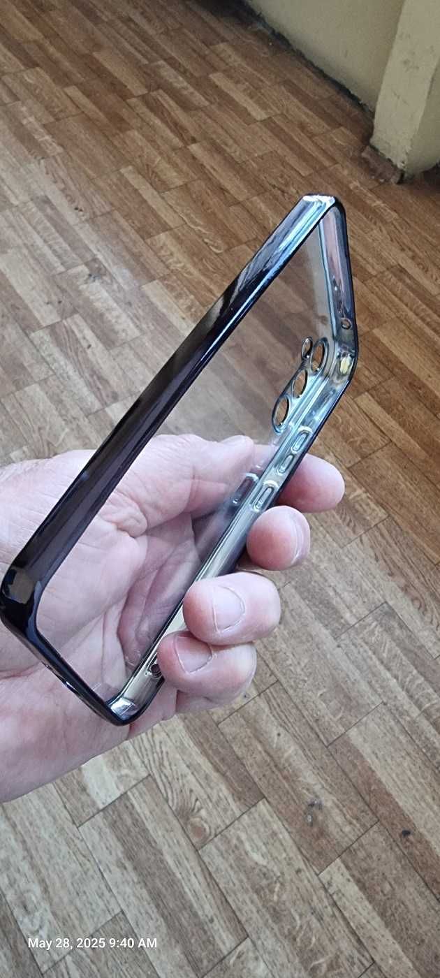 Подарявам 8 бр. нови калъфи - гръб за Samsung A34