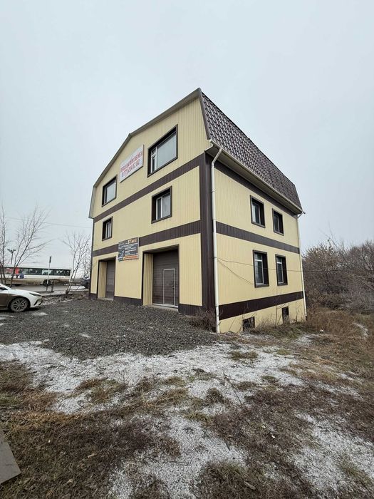 Продажа 3-этажного дома либо под коммерцию в перспективном месте