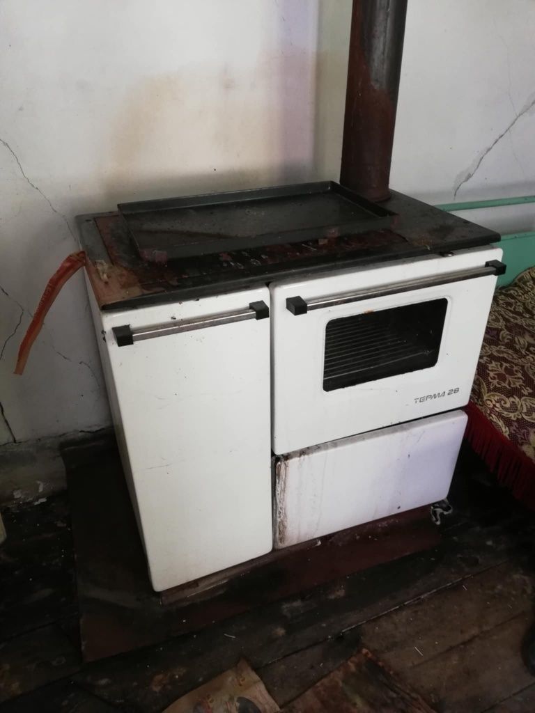 Печка готварска на твърдо гориво