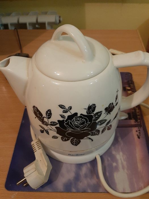 Электрический чайник Redber