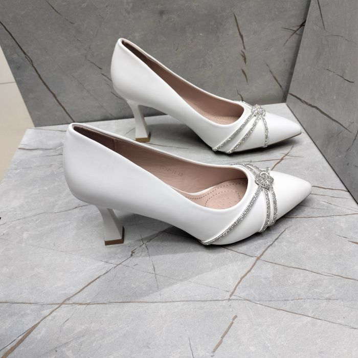 Туфли белые 38-39 размер