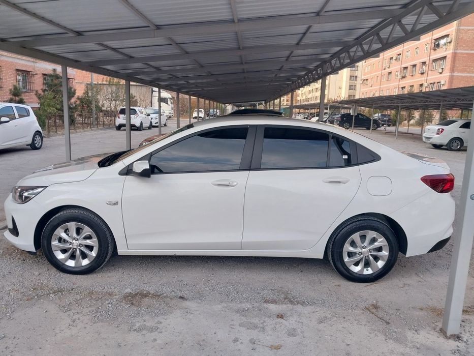 Onix LTZ turbo sotiladi