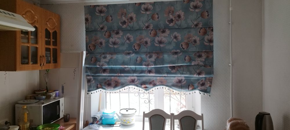 Продам шторы в хорошем состояний складные